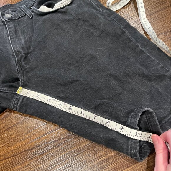 Levi's 445 Men's Sz 32 Black Athletic Fit Jean Short 10"L Denim Stretch Jorts - Picture 8 of 14